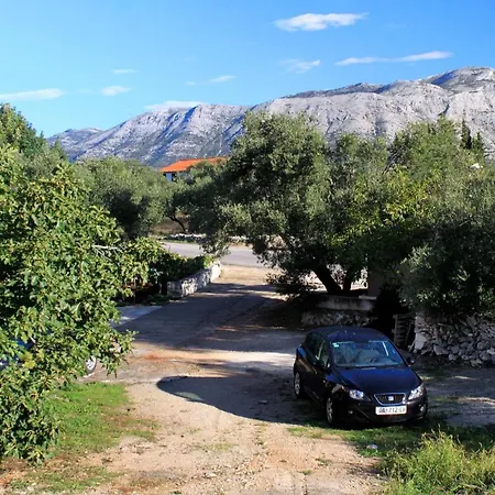 With A Parking Space Lumbarda, Korcula - 9298 דירה *