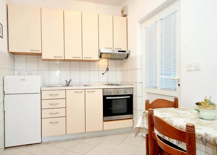 Appartement With A Parking Space Lumbarda, Korcula - 9298 Lumbarda