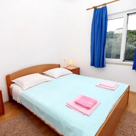 With A Parking Space Lumbarda, Korcula - 9298 *