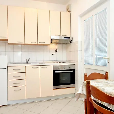 Apartamento With A Parking Space Lumbarda, Korcula - 9298 Lumbarda