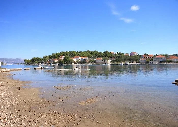 With A Parking Space Lumbarda, Korcula - 9298 *